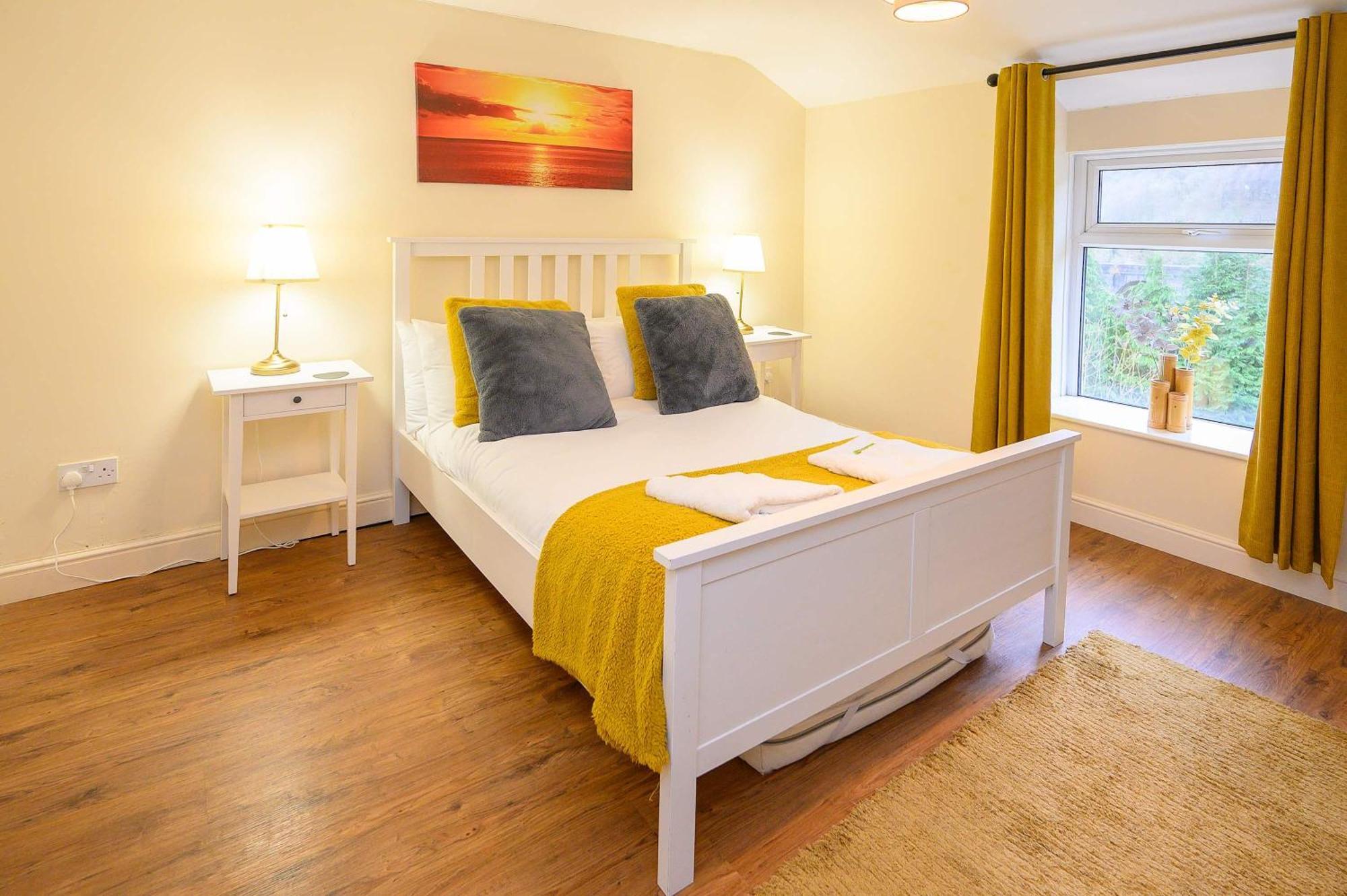 Llareggub Amazing House In Afan Forest With Breath-Taking Views By Staystaycations Порт Толбът Екстериор снимка